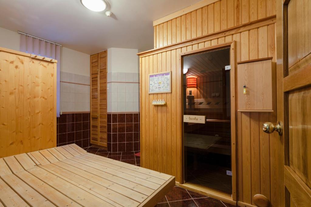 Laetitia Panzió Kaposvár Exterior foto